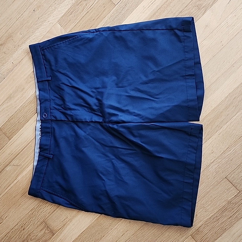 Greg Norman Men's Golf Shorts for Tasso Ella 40